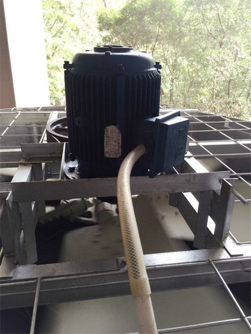 低噪音<a href=http://www.czwufeng.com.cn/tags11_0.html target=_blank class=infotextkey>冷卻塔電機</a>