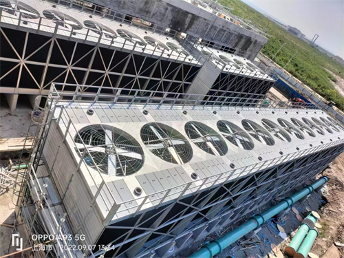 工業(yè)冷卻塔影響著冷水機(jī)(冷卻塔和冷水機(jī)連接視頻)