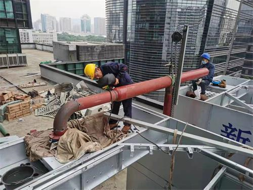 冷卻塔風機在冷卻設備中的應用(冷卻塔風機是往哪個方向吹)