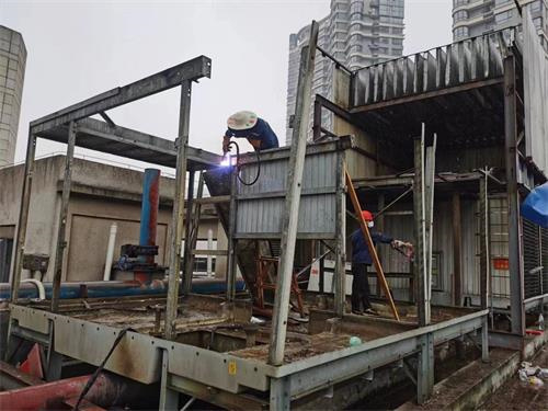 閉式冷卻塔的諸多優(yōu)勢(shì)得到了用戶們的認(rèn)可!(中溫逆流式方形冷卻塔規(guī)格)